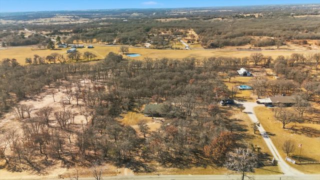 504 Windsor Lane, Springtown, TX 76082
