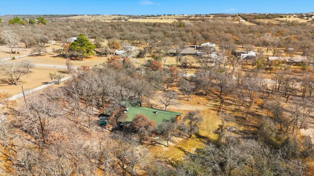 504 Windsor Lane, Springtown, TX 76082
