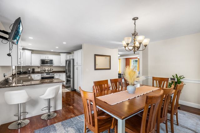 10 Egan Ave, Worcester, MA 01604