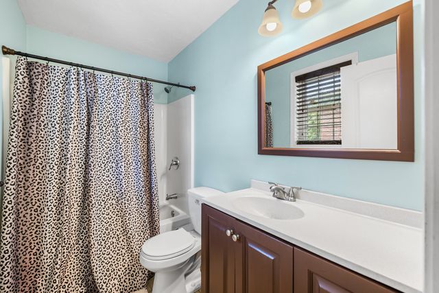10 Egan Ave, Worcester, MA 01604