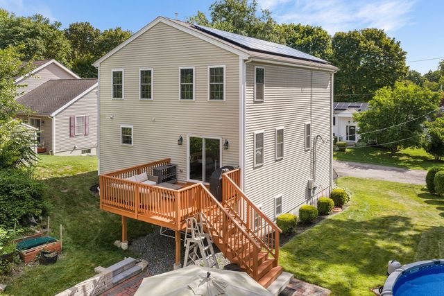 10 Egan Ave, Worcester, MA 01604