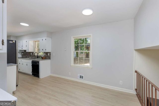 383 Ben Avenue SW, Lilburn, GA 30047