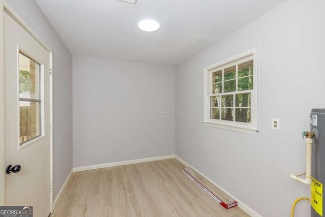 383 Ben Avenue SW, Lilburn, GA 30047