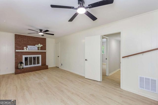 383 Ben Avenue SW, Lilburn, GA 30047
