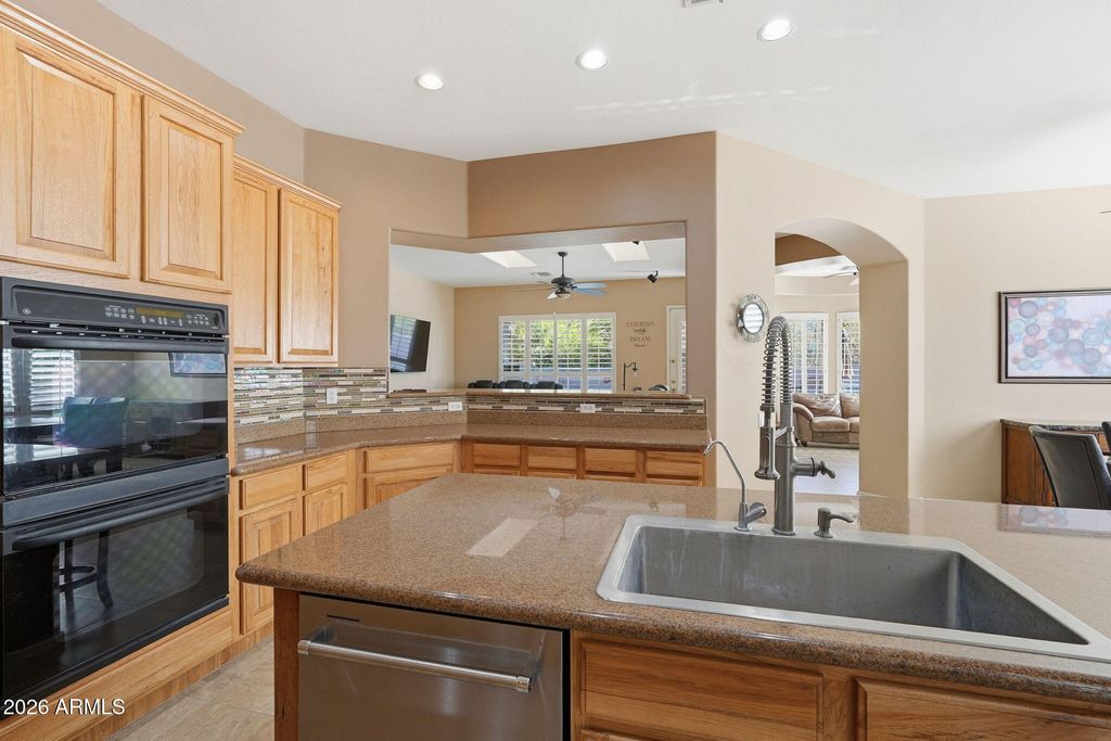 Image 17 of property listing at 4249 S LAS VILLA Way, Gold Canyon, AZ 85118