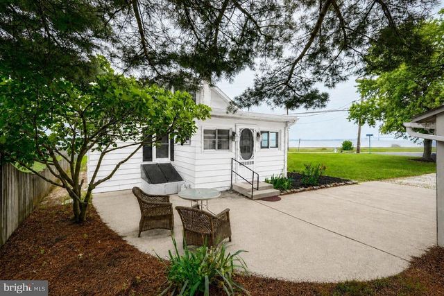 130 RIVIERA DR, Pennsville, NJ 08070