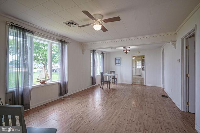 130 RIVIERA DR, Pennsville, NJ 08070
