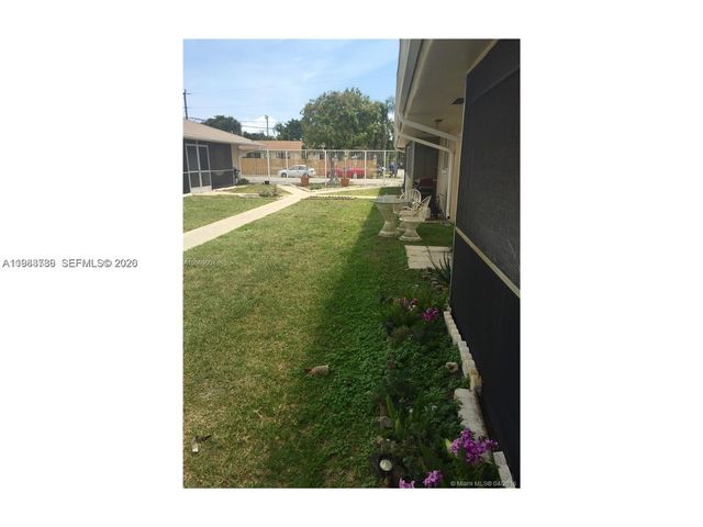 1820 N 17th Ave 1, Hollywood, FL 33020