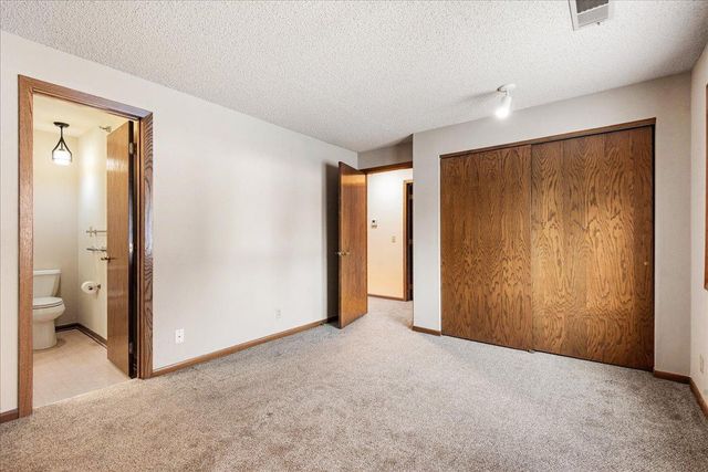 4035 Victoria Street N 110, Shoreview, MN 55126