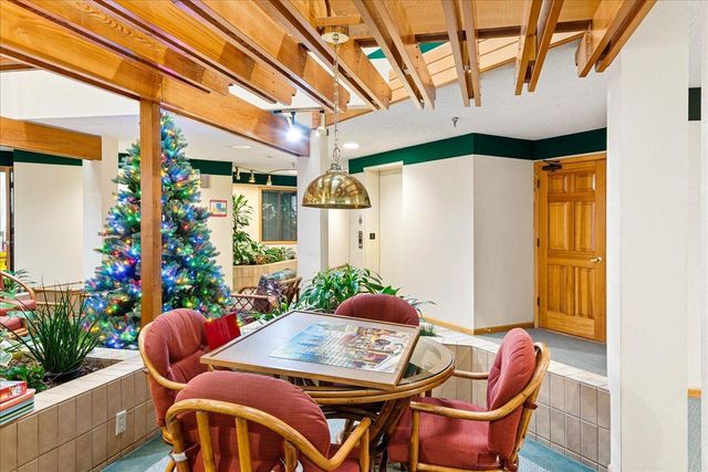 4035 Victoria Street N 110, Shoreview, MN 55126