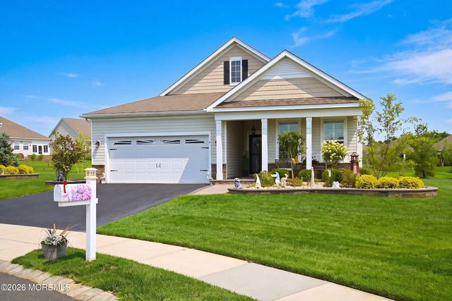 4 Otter Circle, Barnegat, NJ 08005