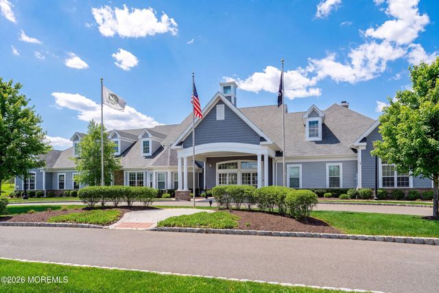 4 Otter Circle, Barnegat, NJ 08005