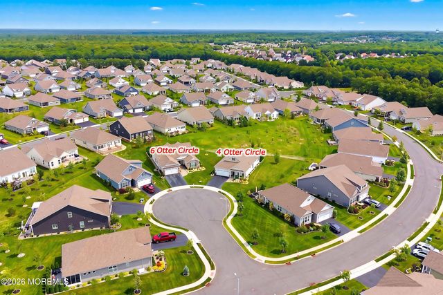 4 Otter Circle, Barnegat, NJ 08005