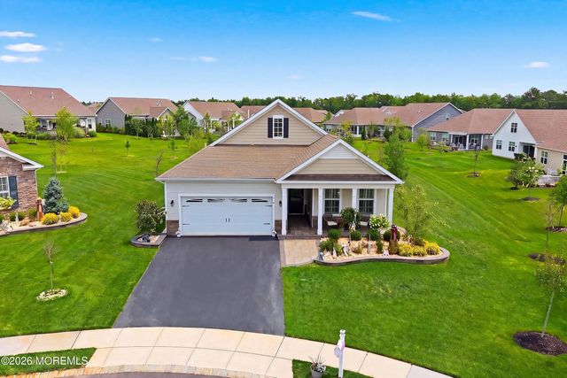 4 Otter Circle, Barnegat, NJ 08005