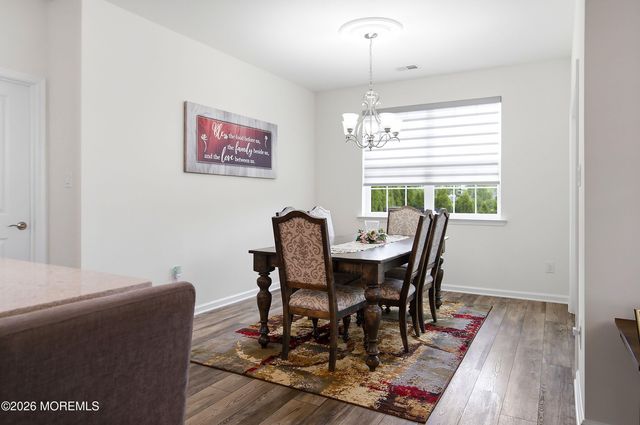 4 Otter Circle, Barnegat, NJ 08005