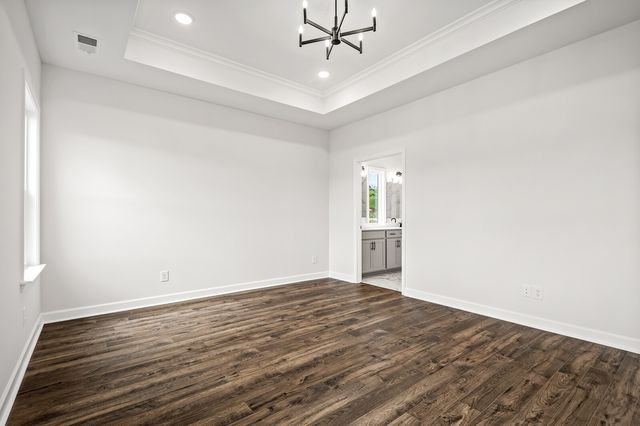 1933 Hildebrand Lane, Columbia, TN 38401