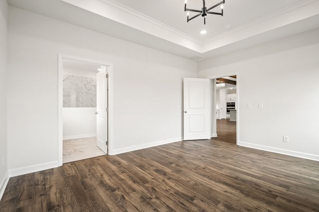 1933 Hildebrand Lane, Columbia, TN 38401