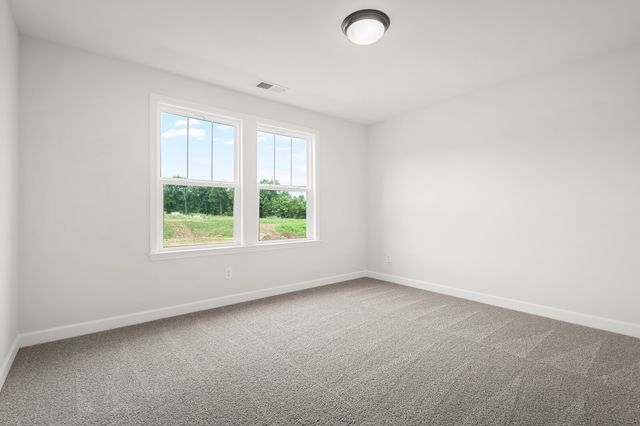 1933 Hildebrand Lane, Columbia, TN 38401
