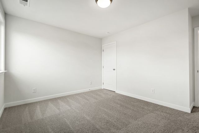 1933 Hildebrand Lane, Columbia, TN 38401