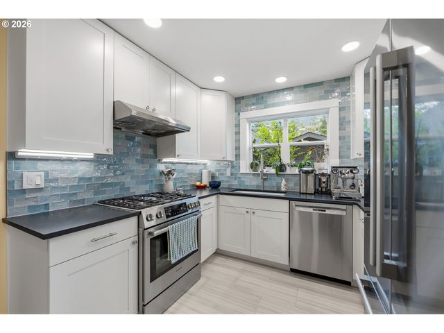 4612 Ne 28TH Ave, Portland, OR 97211