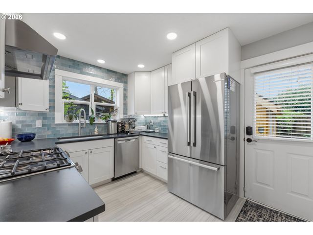 4612 Ne 28TH Ave, Portland, OR 97211