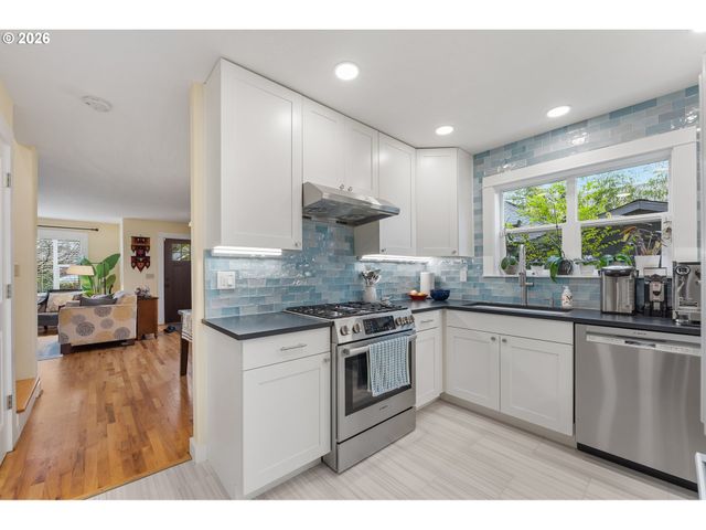 4612 Ne 28TH Ave, Portland, OR 97211