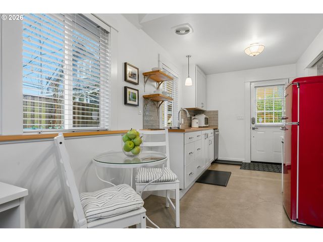 4612 Ne 28TH Ave, Portland, OR 97211