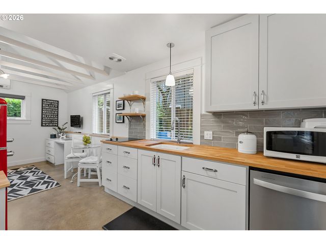 4612 Ne 28TH Ave, Portland, OR 97211