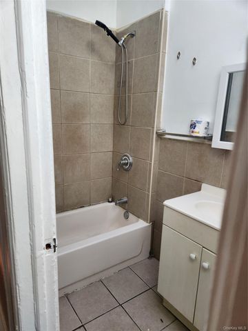 116-48 Sutphin Boulevard 2, Jamaica, NY 11434