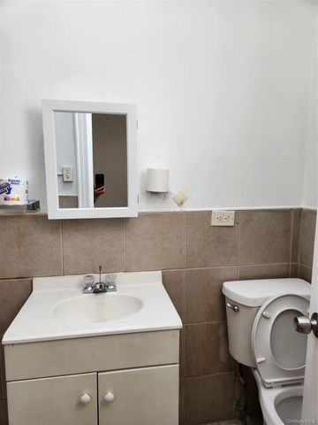 116-48 Sutphin Boulevard 2, Jamaica, NY 11434