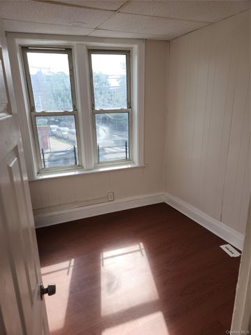 116-48 Sutphin Boulevard 2, Jamaica, NY 11434