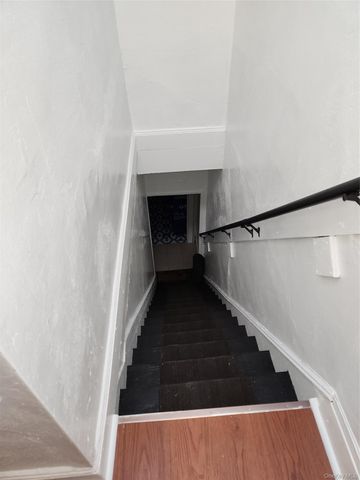 116-48 Sutphin Boulevard 2, Jamaica, NY 11434