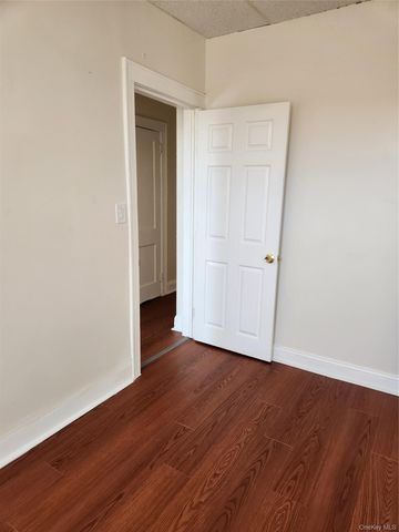 116-48 Sutphin Boulevard 2, Jamaica, NY 11434