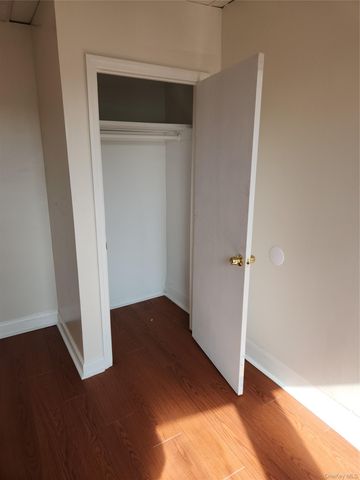 116-48 Sutphin Boulevard 2, Jamaica, NY 11434