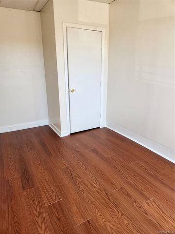 116-48 Sutphin Boulevard 2, Jamaica, NY 11434