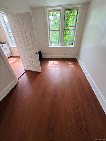 116-48 Sutphin Boulevard 2, Jamaica, NY 11434