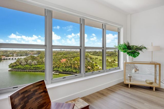 9102 W Bay Harbor Drive 10B, Bay Harbor Islands, FL 33154