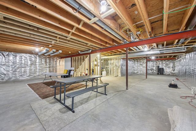 1085 Station Boulevard, Elburn, IL 60119