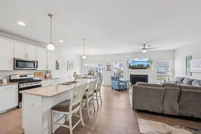 1085 Station Boulevard, Elburn, IL 60119