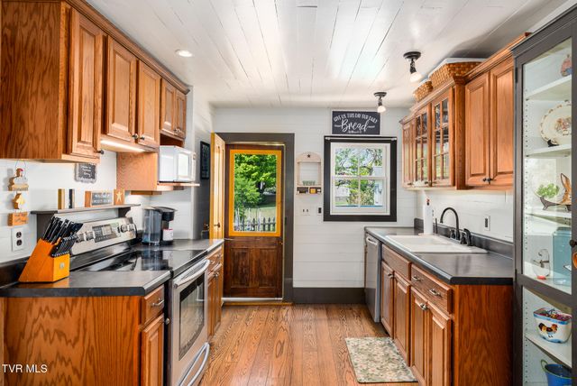 985 Chuckey Pike, Chuckey, TN 37641