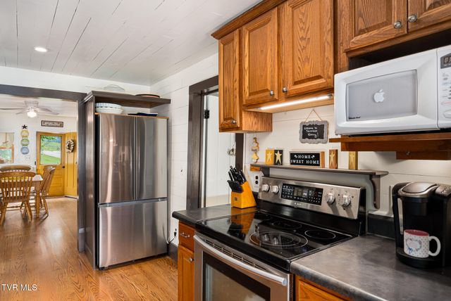 985 Chuckey Pike, Chuckey, TN 37641