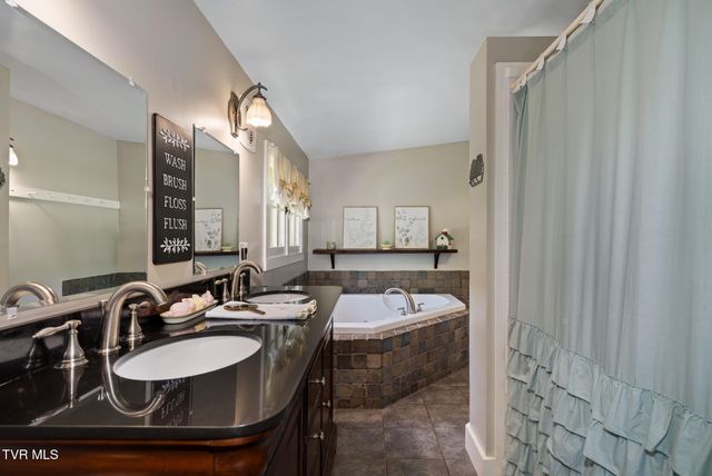 985 Chuckey Pike, Chuckey, TN 37641