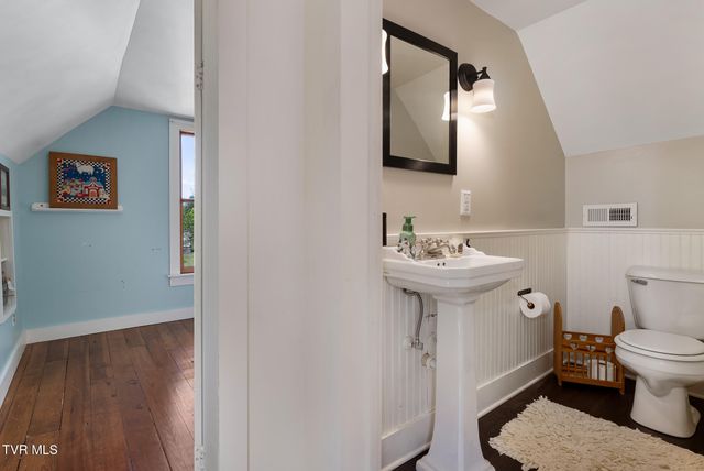 985 Chuckey Pike, Chuckey, TN 37641