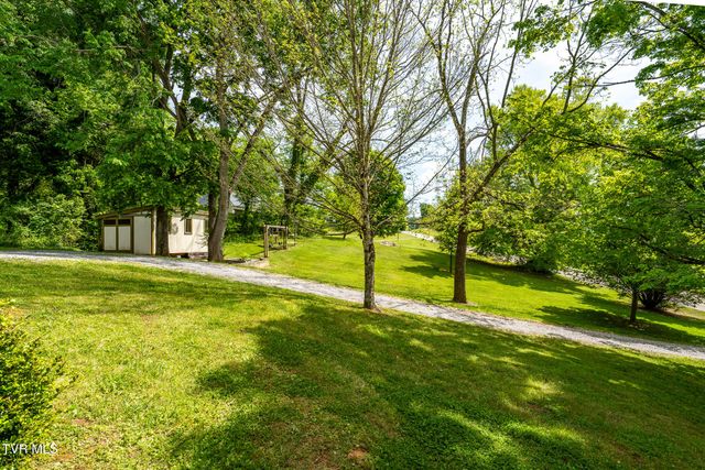 985 Chuckey Pike, Chuckey, TN 37641