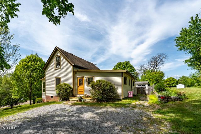 985 Chuckey Pike, Chuckey, TN 37641