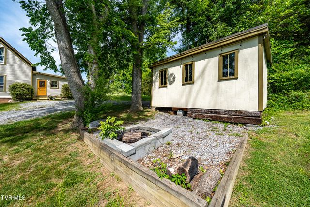 985 Chuckey Pike, Chuckey, TN 37641