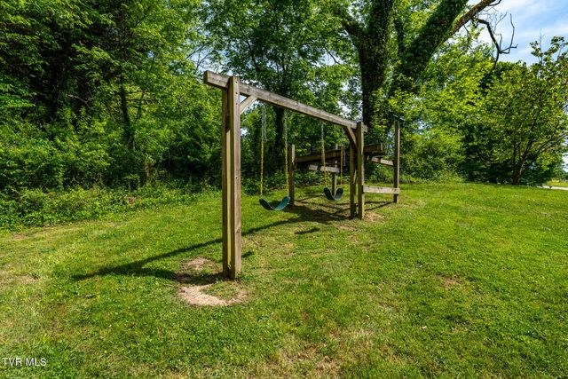 985 Chuckey Pike, Chuckey, TN 37641