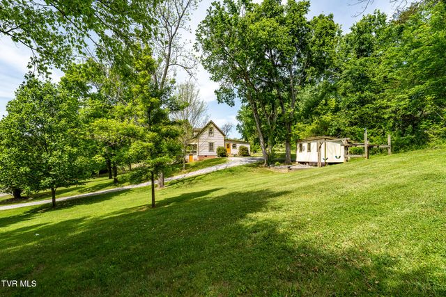 985 Chuckey Pike, Chuckey, TN 37641