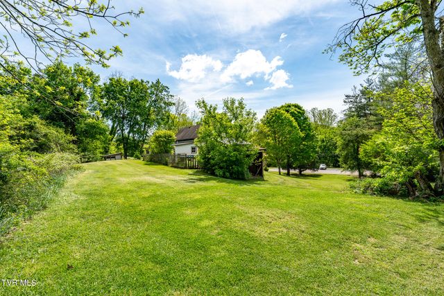 985 Chuckey Pike, Chuckey, TN 37641