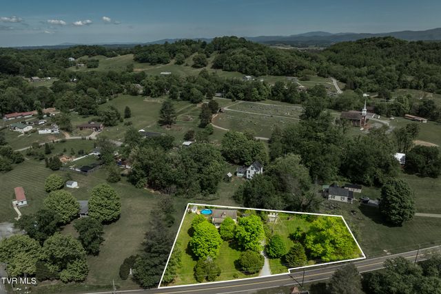 985 Chuckey Pike, Chuckey, TN 37641